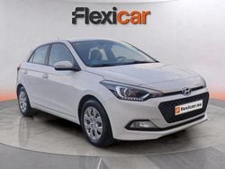 Blanco Usado 2016 Hyundai i20 Utilitario | 9890 € (Precio justo)
