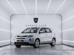 Gris / plata Usado 2010 Toyota Urban Cruiser Active SUV | 6999 €
