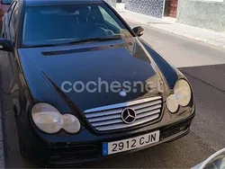 Negro Usado 2003 Mercedes C180 Berlina | 3200 € (Precio justo)