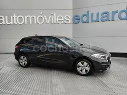 Negro Usado 2022 BMW 118 Advantage Utilitario | 26.500 € (Precio justo)