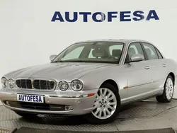 Plateado Usado 2003 Jaguar XJ Berlina | 12.950 €