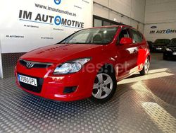Rojo Usado 2009 Hyundai i30 Comfort Berlina | 6490 € (Un poco caro)