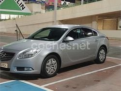 Gris / plata Usado 2013 Opel Insignia Business Familiar | 7800 € (Precio justo)