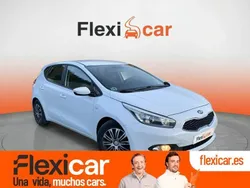 Blanco Usado 2015 Kia Ceed GT Berlina | 8770 € (Precio justo)