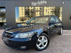 Negro Usado 2006 Hyundai Sonata Style Berlina | 5999 € (Un poco caro)