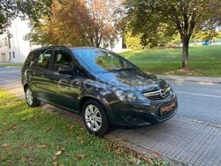 Gris / plata Usado 2013 Opel Zafira Family Monovolumen | 6500 € (Buen precio)