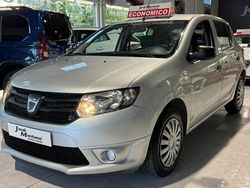 Gris / plata Usado 2013 Dacia Sandero Ambiance Berlina | 7500 € (Un poco caro)