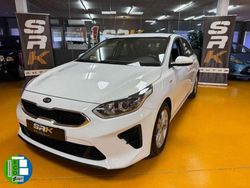 Blanco Usado 2021 Kia Ceed Familiar | 13.750 € (Precio justo)