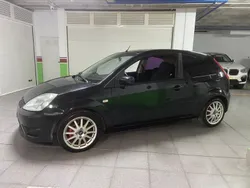 Negro Usado 2006 Ford Fiesta Ghia Utilitario | 2800 € (Precio justo)