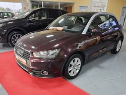 Marrón Usado 2014 Audi A1 Ambition Utilitario | 7990 € (Super precio)