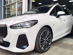 Blanco Usado 2023 BMW 218 Active Tourer Performance Monovolumen | 29.995 € (Caro)