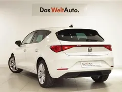 Blanco Usado 2024 Seat Leon Style | 22.490 € (Super precio)