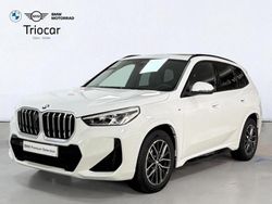 Alpinweiß (sólido) Usado 2025 BMW X1 Luxury Line SUV | 44.900 € (Super precio)