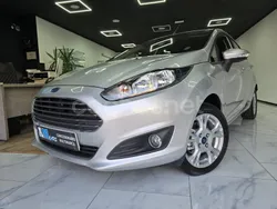 Gris / plata Usado 2015 Ford Fiesta Titanium Utilitario | 7490 € (Precio justo)