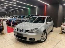 Gris / plata Usado 2007 VW Golf V Highline Berlina | 6000 € (Buen precio)
