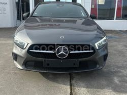 Gris / plata Usado 2021 Mercedes A200 Berlina | 21.900 €