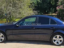 Azul Usado 2003 Mercedes E220 Classic Berlina | 7300 € (Precio justo)