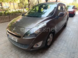 Marrón Usado 2014 Renault Grand Scénic III Bose Edition Monovolumen | 5000 € (Super precio)