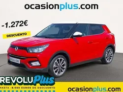 Rojo Usado 2018 Ssangyong Tivoli Limited SUV | 12.727 € (Precio justo)