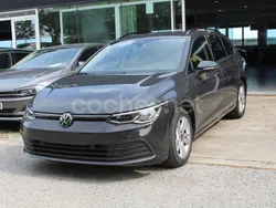 Gris / plata Usado 2021 VW Golf VIII Life Berlina | 16.850 € (Super precio)