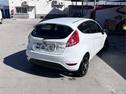Blanco Usado 2010 Ford Fiesta Titanium Utilitario | 5500 € (Precio justo)