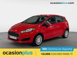 Rojo Usado 2015 Ford Fiesta Trend Utilitario | 8990 € (Caro)