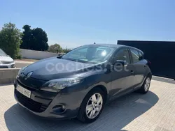 Negro Usado 2011 Renault Mégane III Authentique Berlina | 4500 € (Super precio)