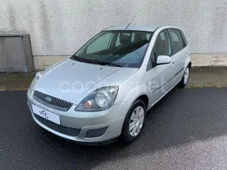Gris / plata Usado 2008 Ford Fiesta Futura Utilitario | 4450 € (Precio justo)