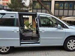 Peugeot 807