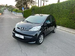 Negro Usado 2008 Peugeot 107 Urban Move Utilitario | 4999 € (Precio justo)