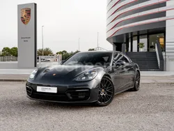 Gris / plata Usado 2022 Porsche Panamera 4 Platinum Edition Berlina | 98.700 € (Precio justo)
