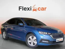 Azul Usado 2021 Skoda Octavia Ambition Berlina | 16.470 € (Buen precio)