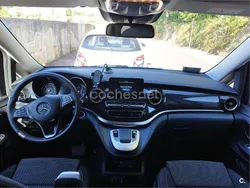 Gris / plata Usado 2023 Mercedes V250 Avantgarde Monovolumen | 69.890 €