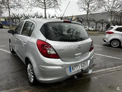 Gris / plata Usado 2010 Opel Corsa Cosmo Berlina | 4990 € (Precio justo)