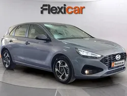 Azul Usado 2024 Hyundai i30 Berlina | 18.290 € (Precio justo)
