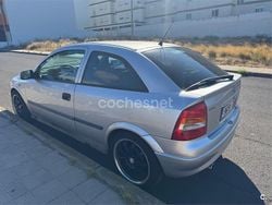 Gris / plata Usado 2002 Opel Astra Club Berlina | 2600 € (Caro)