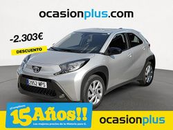 Gris Usado 2024 Toyota Aygo Play Utilitario | 14.500 € (Precio justo)