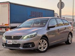 Gris / plata Usado 2021 Peugeot 308 Allure Familiar | 13.500 € (Precio justo)