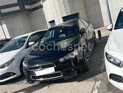 Negro Usado 2009 Mitsubishi Lancer Invite Berlina | 9500 €