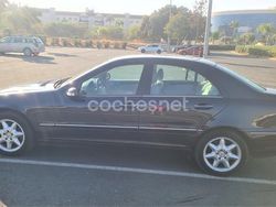 Azul Usado 2003 Mercedes C270 Elegance Berlina | 2600 €