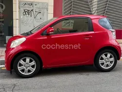 Rojo Usado 2010 Toyota iQ Utilitario | 5990 € (Buen precio)