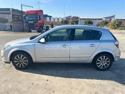 Gris / plata Usado 2005 Opel Astra Cosmo Berlina | 2650 € (Buen precio)