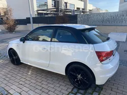 Blanco Usado 2013 Audi A1 Attraction Utilitario | 9990 € (Precio justo)