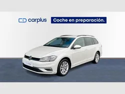 Blanco oryx (efecto nácar) Usado 2020 VW Golf VII Advance Familiar | 17.790 € (Precio justo)