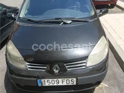 Negro Usado 2006 Renault Scénic II Monovolumen | 2700 € (Precio justo)