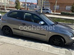 Gris / plata Usado 2006 Seat Ibiza Reference Berlina | 1600 € (Super precio)