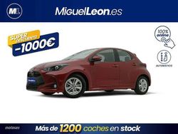 Rojo Usado 2023 Toyota Yaris Hybrid Active Berlina | 17.985 € (Buen precio)