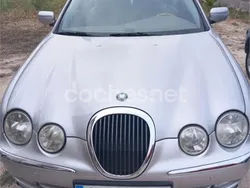 Gris / plata Usado 2000 Jaguar S-Type Berlina | 4900 €