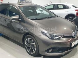 Beige Usado 2016 Toyota Auris Hybrid Advance Berlina | 16.500 € (Precio justo)