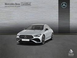 Gris / plata Usado 2023 Mercedes CLA200 AMG line Berlina | 39.900 € (Caro)